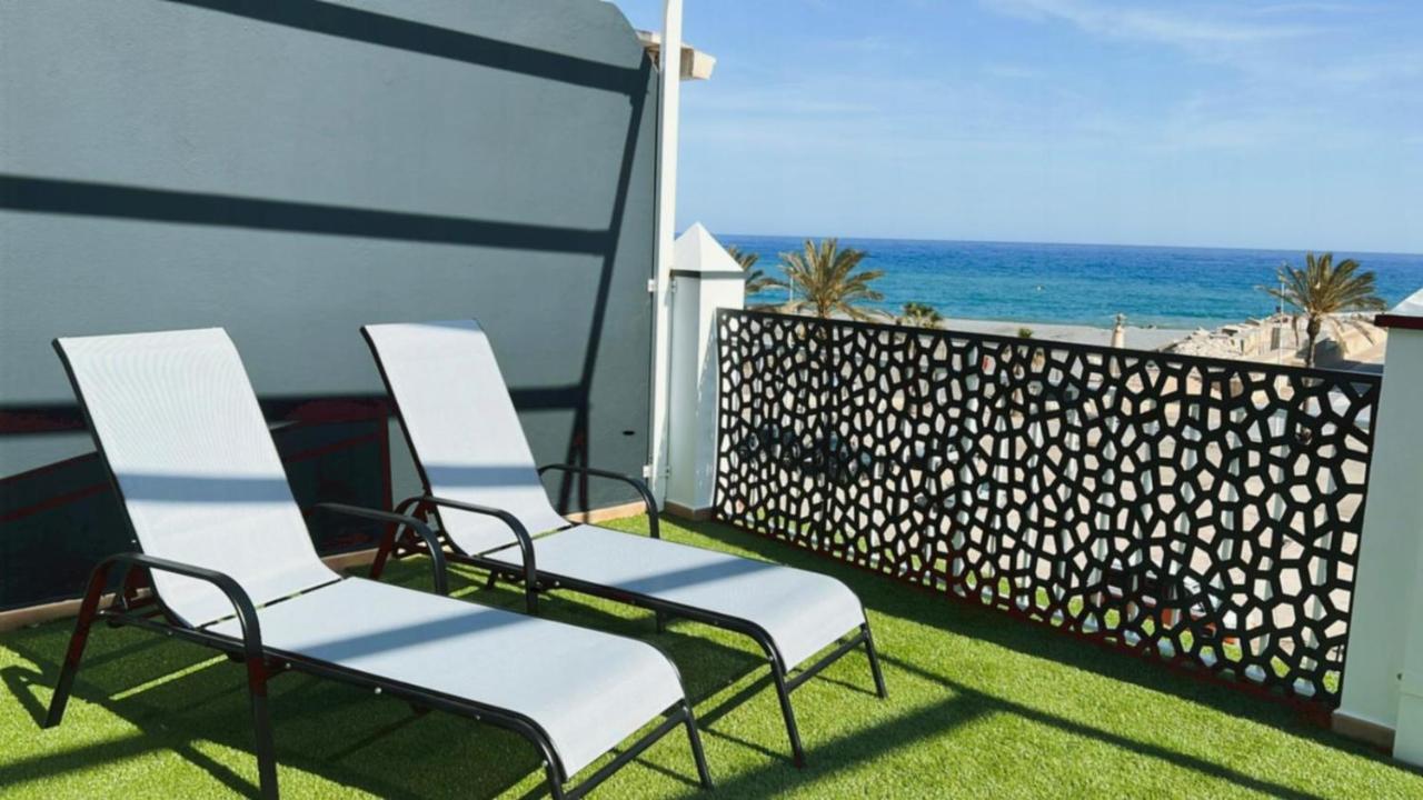 Apartamentos La Caleta Caleta de Vélez Eksteriør billede